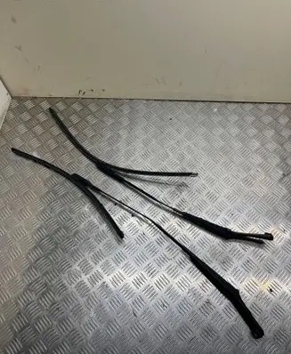 Audi A6 C7 Front wiper blade arm