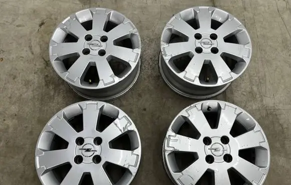 Opel Corsa C R15 alloy rim 13211455