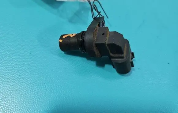 Camshaft position sensor