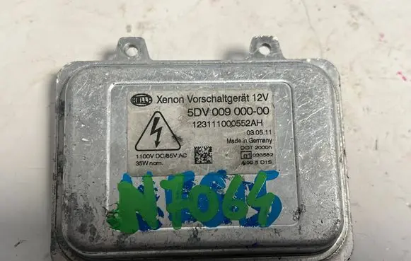 Jaguar XF X250 Headlight ballast module Xenon 5DV00900000 123111000552AH 1100VDC85VA