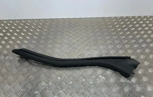 Audi A5 8T 8F Front door rubber seal 8F0831722 3129723