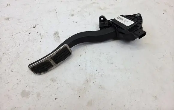 Jaguar XE Accelerator throttle pedal GX7M9F836CB