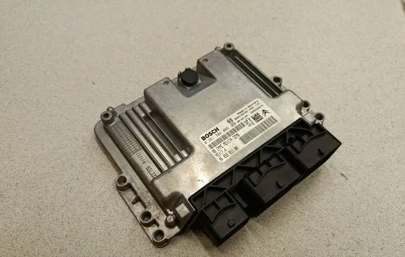 Peugeot 308 Engine control unit/module 9663193780 9665291180 0261S04009
