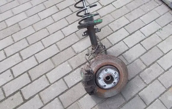 Renault Scenic III - Grand scenic III Front wheel hub spindle knuckle ZWROTNICAMCPERSON