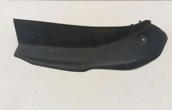 BMW 3 F30 F35 F31 Rear/tail light trim molding 7453334