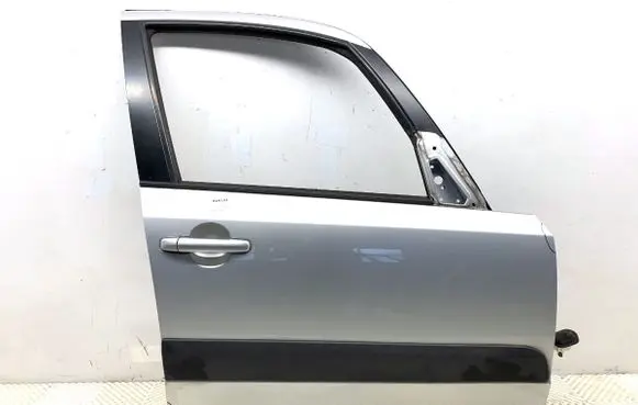 Suzuki SX4 Front door 