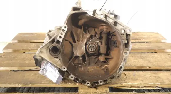 Manual 5 speed gearbox