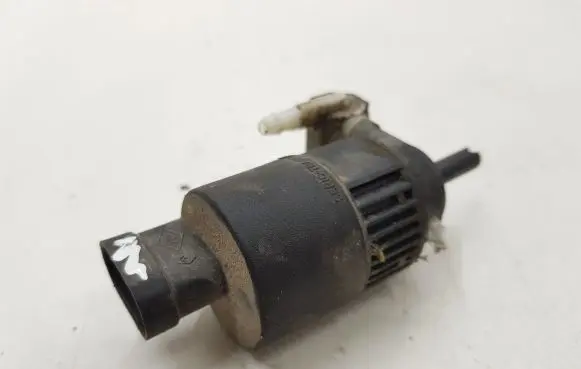 Renault Espace III Windscreen/windshield washer pump 7700821782