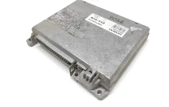 Renault Laguna I Engine control unit/module S101727104Q 7700873714