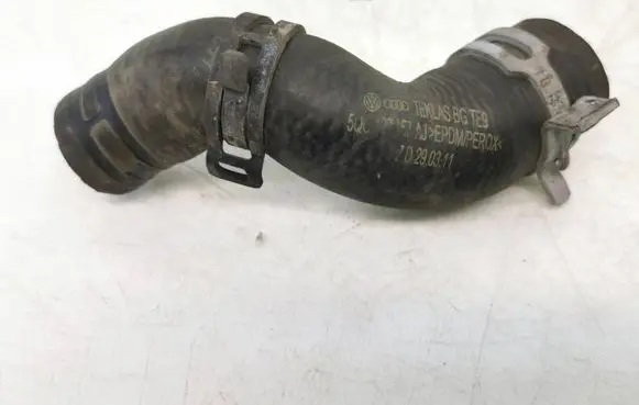 Volkswagen Golf VII Engine coolant pipe/hose 5Q0122157AJ ZD290311