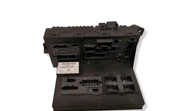 Mercedes-Benz E W211 SAM control unit 2115453901