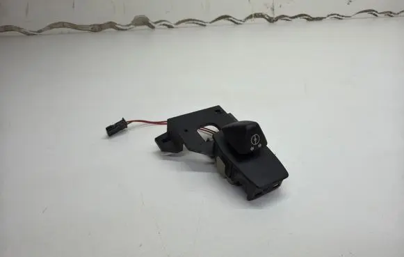 BMW 5 E60 E61 Steering wheel adjustment switch 6947786
