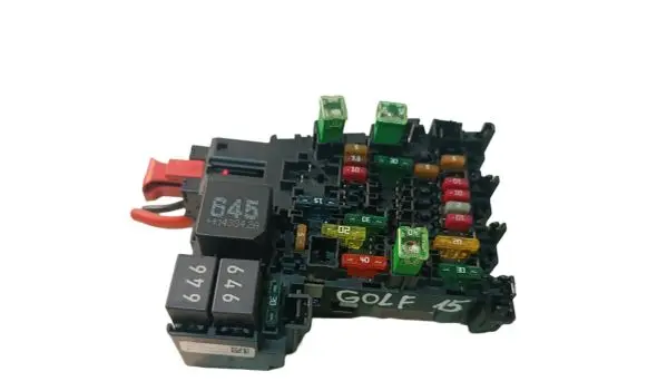 Volkswagen Golf VII Fuse module 5Q0937615C