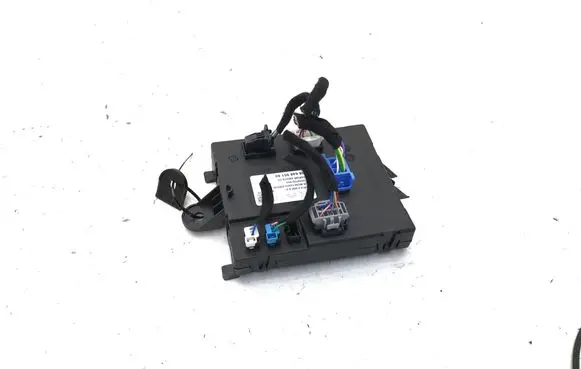 Peugeot 3008 III Other control units/modules 9864895180