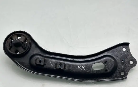 KIA Sorento Rear upper control arm/wishbone