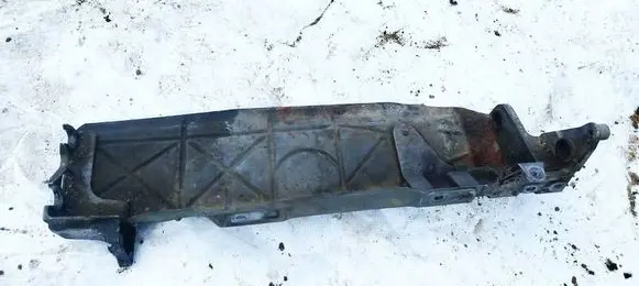 Mercedes-Benz E W211 Engine splash shield/under tray A6460940741
