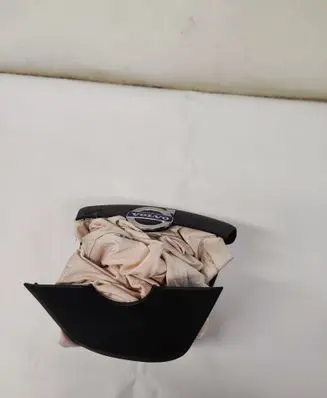 Steering wheel airbag