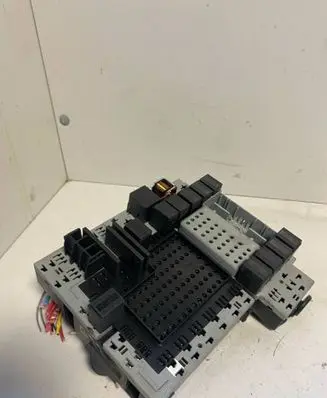 Volvo V70 Comfort/convenience module 30682664 08688513 03W515