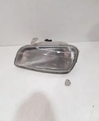 Toyota RAV 4 (XA10) Headlight/headlamp 8115042041