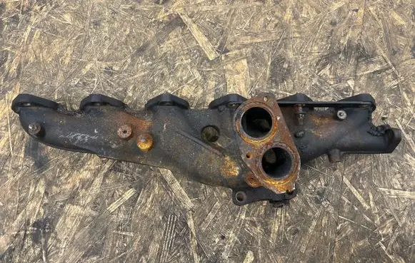 BMW 7 G11 G12 Exhaust manifold 8576929