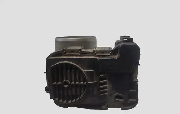 Volkswagen Jetta V Throttle valve 03C133062A
