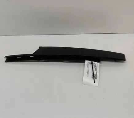 Front door glass trim molding