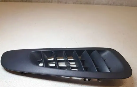 Mercedes-Benz Vito Viano W639 Dashboard air vent grill cover trim A6398310160 6398310160