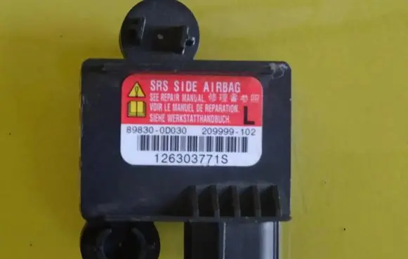 Toyota Yaris Airbag deployment crash/impact sensor 89830-0D030 898300D030