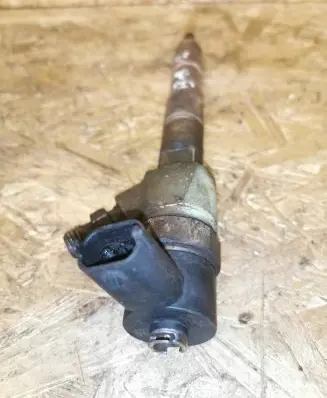 Alfa Romeo 159 Fuel injector 0445110213