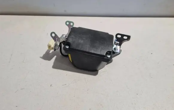 Lexus UX Panel speaker 8615076050