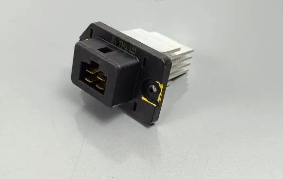 KIA Sorento Heater blower motor/fan resistor