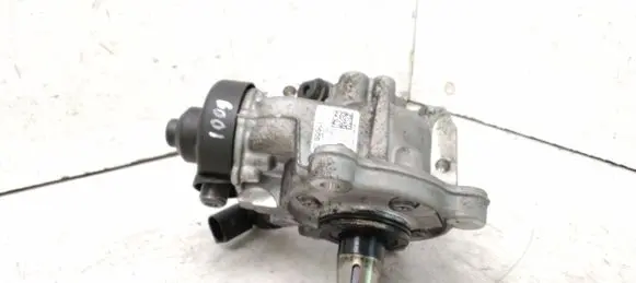 BMW X1 E84 Fuel injection high pressure pump 0445010519 7823452