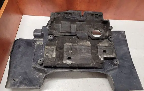 Toyota Corolla E120 E130 Engine cover (trim)