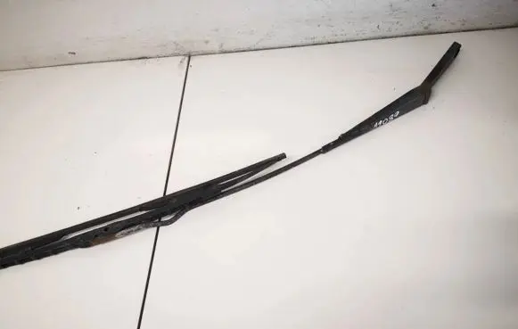 Volkswagen Transporter - Caravelle T4 Front wiper blade arm 701955410a