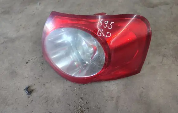 Volkswagen PASSAT B6 Rear/tail lights