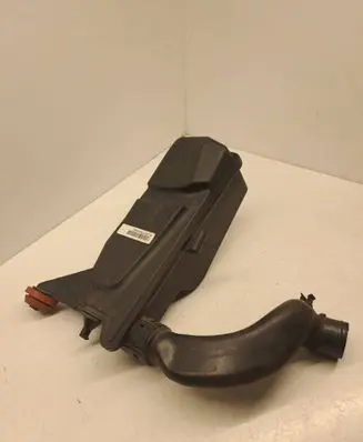 BMW 5 G30 G31 G38 Intake resonator 51857504002