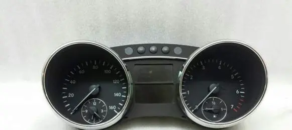 Mercedes-Benz R W251 Speedometer (instrument cluster) A2515408047