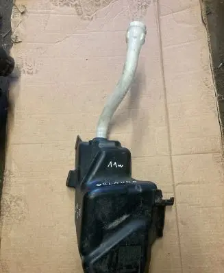 Chevrolet Orlando Windshield washer fluid reservoir/tank 13260590 545795814