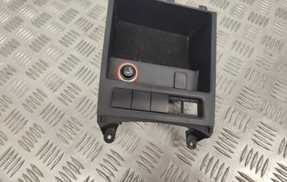 Volkswagen Jetta VI Dashboard storage box/compartment 5C7858329