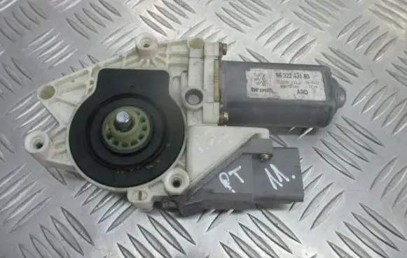 Peugeot 607 Rear door window regulator motor 9632243180