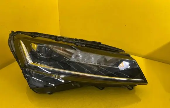 Skoda Superb B8 (3V) Headlight/headlamp 3V1941016D