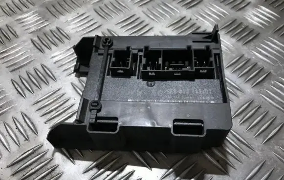 Volkswagen Golf V Comfort/convenience module 1k0959433bt