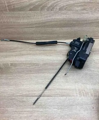 Opel Corsa D Front door lock 13157762 WITHPLUG