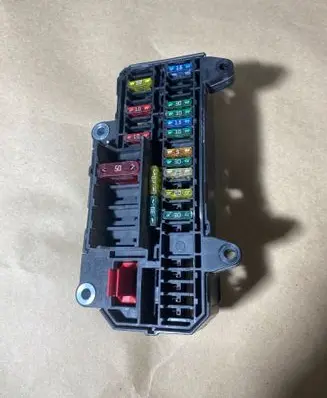 BMW 7 E65 E66 Fuse module 6900583 10688710