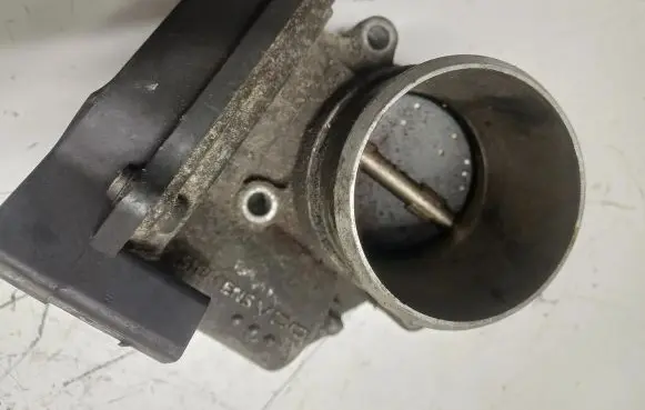 Audi A4 S4 B8 8K Throttle valve 06F133062G