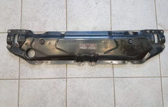 BMW 5 E60 E61 Top upper radiator support slam panel 7033741 51647033741
