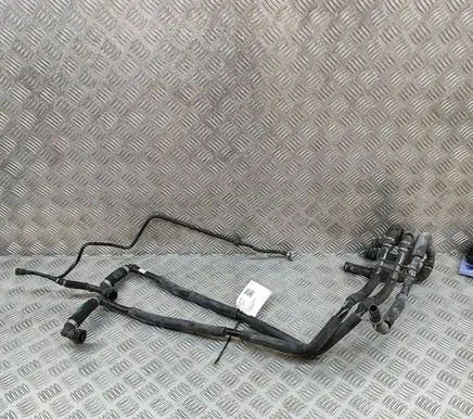 Audi e-tron Engine coolant pipe/hose 4KE122480AM 4KE121548N