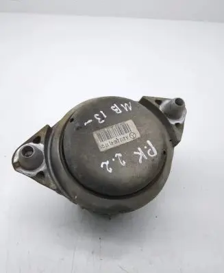Mercedes-Benz C W204 Engine mount bracket A2122404117