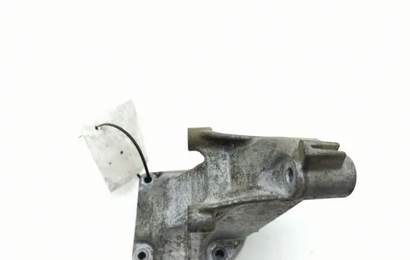 Mercedes-Benz C W203 Engine mounting bracket A6112230704