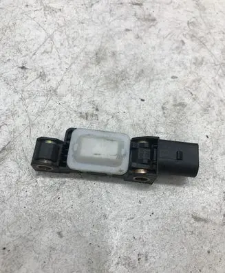 Audi A6 S6 C5 4B Airbag deployment crash/impact sensor 4B0959643E 230603 0232H0GAXXCG